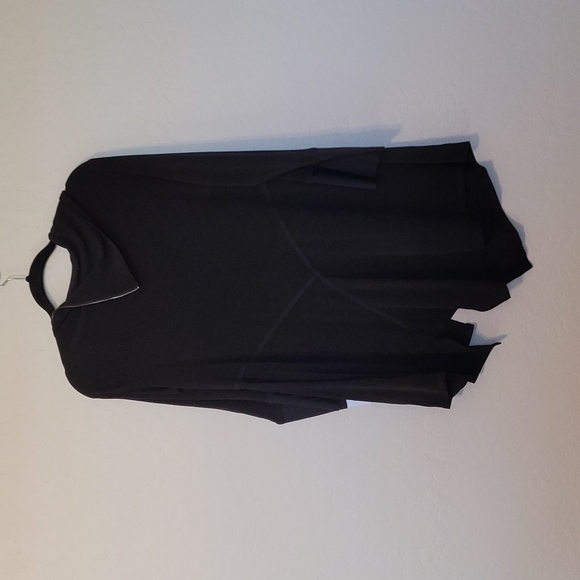 IC by Connie K Asymmetrical Hem and Neckline Blouse Tunic Black Size M - Picture 6 of 10